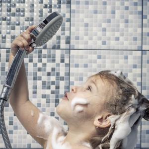 Quelques équipements simples permettent de réaliser des économies d'eau. Il existe des équipements et des appareils électroménagers simples et pas trop coûteux permettant de r&amp