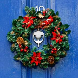 Les couronnes de bienvenue, origine et histoire des couronnes de Noël.