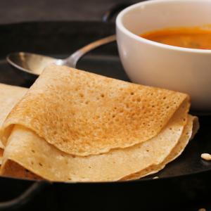 Recette des crêpes belge pour la chandeleur. Une autre façon de faire les crêpes pour le mardi gras ou la chandeleur.