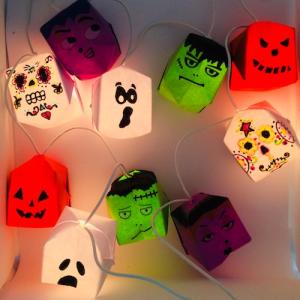 Un tuto pour apprendre à réaliser une guirlande d'halloween avec des boules en origami