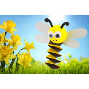Maëlle la petite abeille en papier