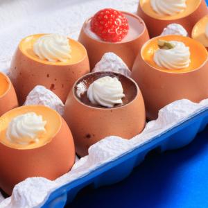 Oeufs remplis de chocolat