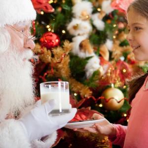 Les bricolages et activités sur les anges de Noël permettront d'ajouter un petit ange sur le sapin, de décorer la table de Noël de ronds de serviettes ... Qu'ils soient réalisés en papier, en m