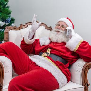 Le numéro du Père Noël et toutes les autres solutions pour lui parler