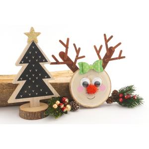 Renne de Noël avec un rondin et des bâtonnets en bois