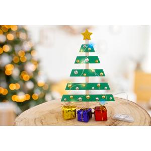 Un sapin de Noël lumineux en bois | Tuto DIY | Tête à modeler