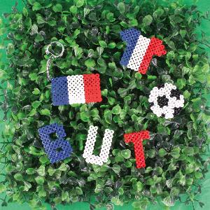 Coupe du monde de football : une sélection d’activités pour les supporters de la France pour la coupe du monde de football. Des activités tricolores, bleu, blanc et rouge à porter sur soi ou pour déco