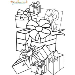 Grosse pile de cadeaux
