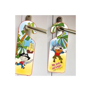 Accroche porte pirate