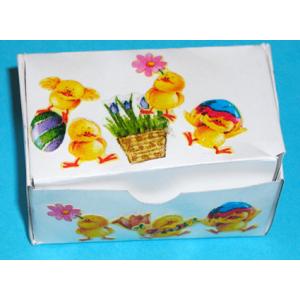Fabriquer une boîte en carton décorée de poissons