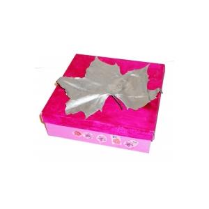 Fabriquer une  boîte décorée de feuilles
