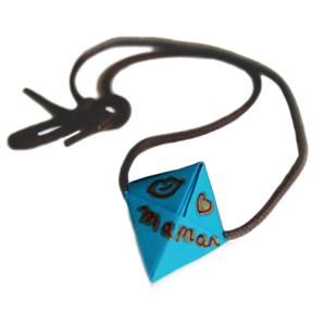 collier avec perle origami