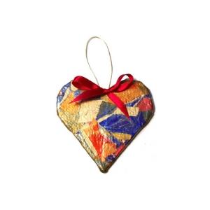 Coeur en carton de décoration