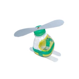 hélicoptère en plastique