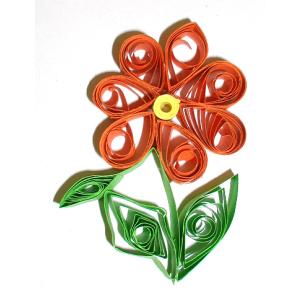 Fabriquer une fleur en papier roulé