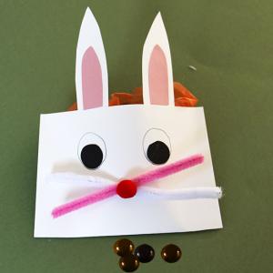 Pochette en tête de lapin de Pâques