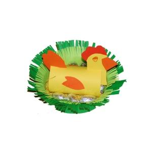 Poule de Pàques dans son nid