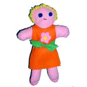 Fabriquer une poupées feutrine