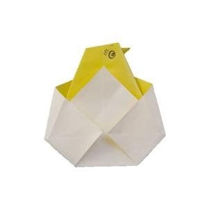 Origami poussin dans son oeuf