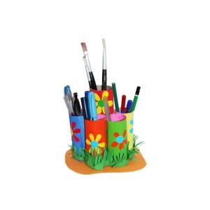 Range crayons en rouleaux de carton