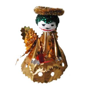 anges en métal doré fabriqué par un enfant de maternelle