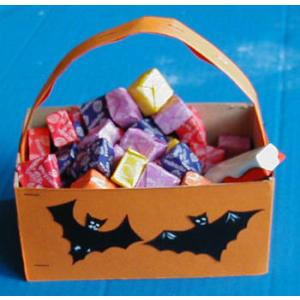 Panier à bonbons décoré de chauve souris