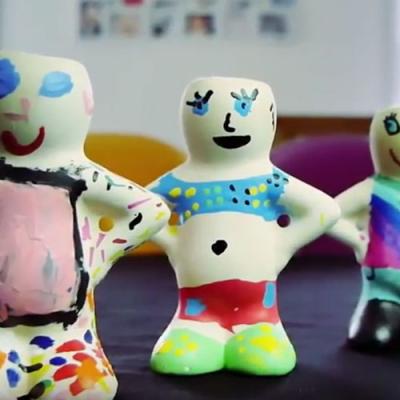 Une activité à faire avec les enfants : les figurines à coiffer