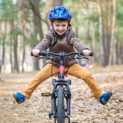 bicyclette - mot du glossaire Tête à modeler. Une bicyclette est un véhicule à deux roues. Définition et activités associées au mot bicyclette.