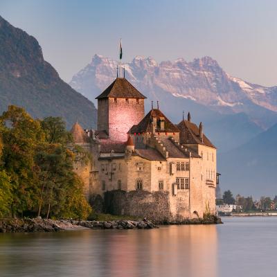 chateau - mot du glossaire Tête à modeler.   Définition et activités associées au mot chateau.
