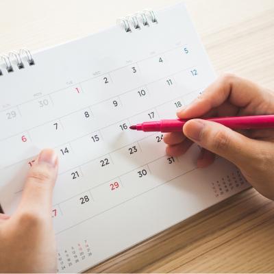 La date de ces fêtes est fixée une fois pour toute et elle ne varie pas. Voici la liste des dates des fêtes fixes du calendrier.