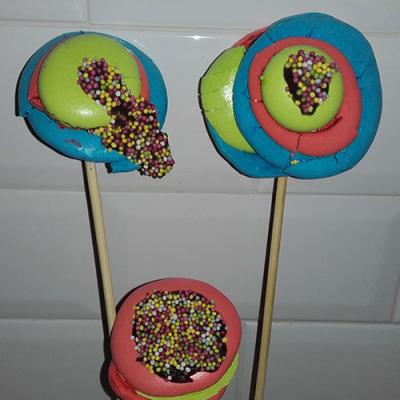 une recette de sucette meringues macarons pour le carnaval