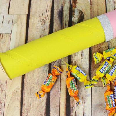 tuto pour bricoler avec les enfants un crayon géant à bonbons