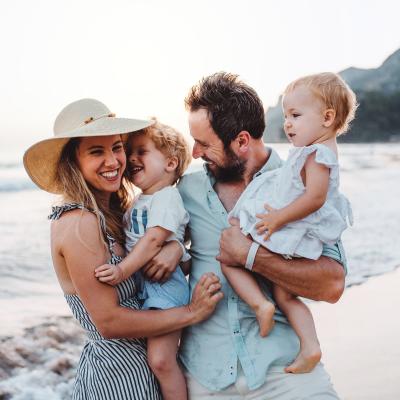 Tout ce que vous ne faites pas le reste de l’année. Les vacances c’est fait pour se faire plaisir, pour prendre le temps du plaisir d’être ensemble – parents et enfants. Sans qu’on s&a