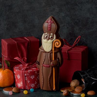 Activité pour réaliser un mini livre sur Saint Nicolas.  Fiche explicative illustrée et modèles gratuits.