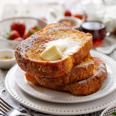 Une recette de pain perdu rapide pour toutes celles qui manque de temps. Les ingrédients ne changent pas, ce sont les mêmes que ceux de la recette de pain perdu classique, mais les étapes sont réduite