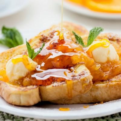 Le pain perdu sucré classique est une recette facile, rapide et très économique pour cuisiner un dessert de dernière minute. L'avantage incontestable du pain perdu sucré recette classique est qu'il fa