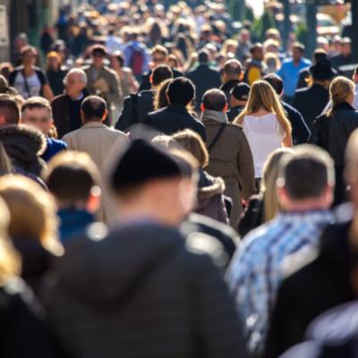 peuple - mot du glossaire Tête à modeler. Définition et activités associées au mot peuple.