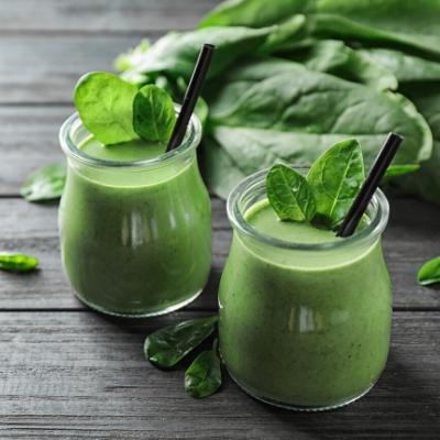 Voici la potion magique de la Saint Patrick. Une boisson pour faire manger des épinards aux enfants.