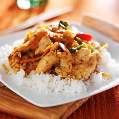 Poulet cuisiné à la pâte tandoori, une recette inspirée de l'Inde. une recette de poulet pour partir à la découverte de l'Inde et de ses saveurs.