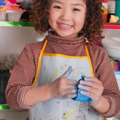 Retrouvez la recette facile et rapide de la pâte à sel et tous nos conseils pour réussir la cuisson ou la décoration. Les enfants adorent malaxer la pâte et faire parler leur créativité en modelant to