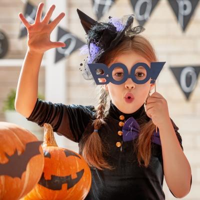 Souhaiter un Joyeux Halloween de manière drôle ou originale n'est pas toujours facile. Voici des idées de textes qui devraient vous inspirer.