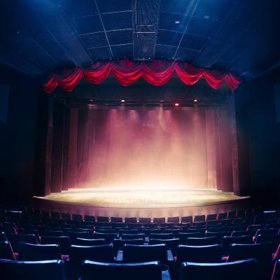 Theatre - mot du glossaire Tête à modeler. Définition et activités associées au mot Theatre.
