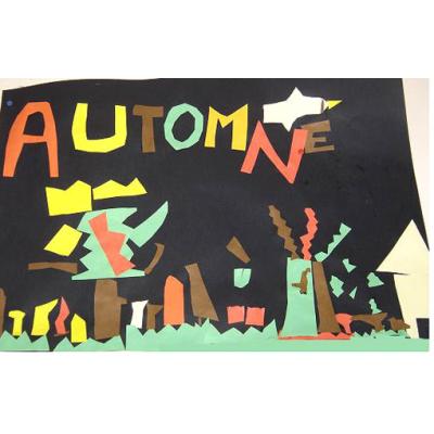 Réaliser un collage d'automne avec les enfants