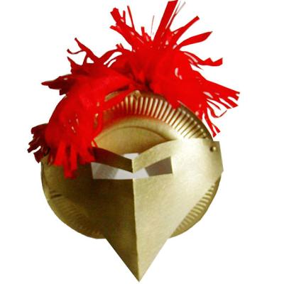 casque de chevalier à la plume rouge