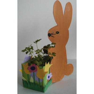 Ce lapin de décoration permet de prsenter une plante