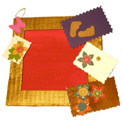 Mini tableau scrapbooking doré