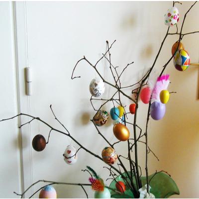 Réalisation de l'arbre à oeufs de Pâques