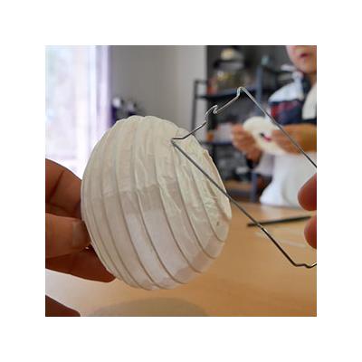 Monter le lampion