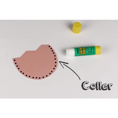 coller la base de l’œuf