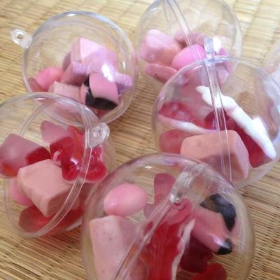 Des globes de bonbons